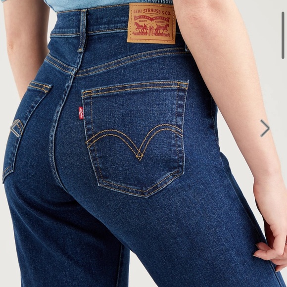 Levi's Women’s High Waisted Crop Flare Blue Denim Jeans Size 29 - Picture 2 of 13